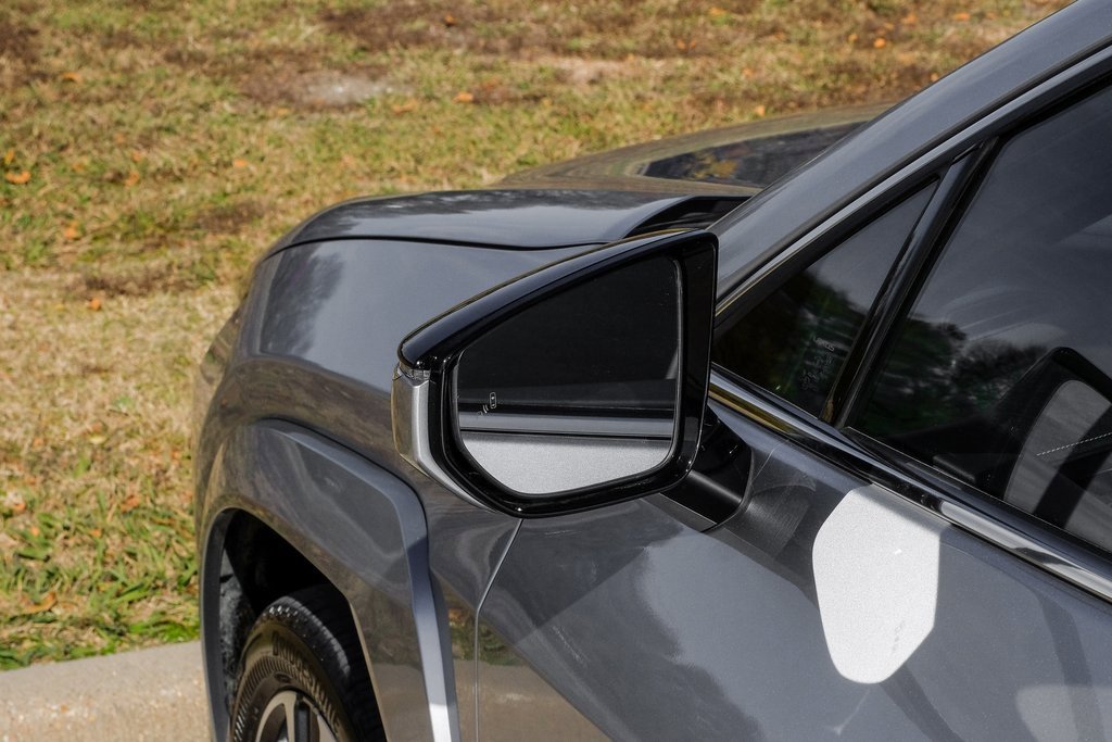 Used 2023 Lexus UX 250h FWD w/ Premium Package image 46