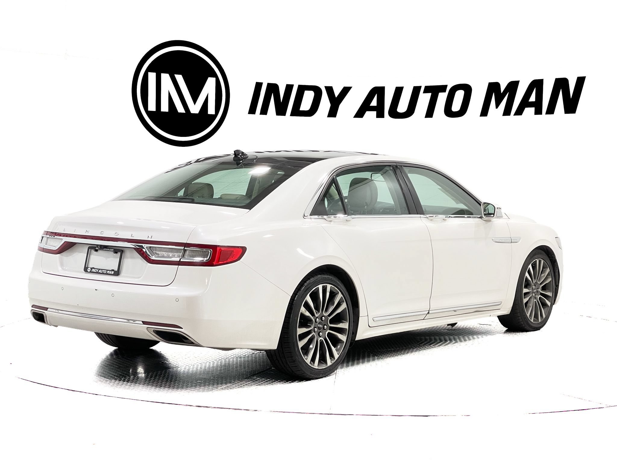 Used 2018 Lincoln Continental Select w/ Continental Climate Package AWD/4WD image 4
