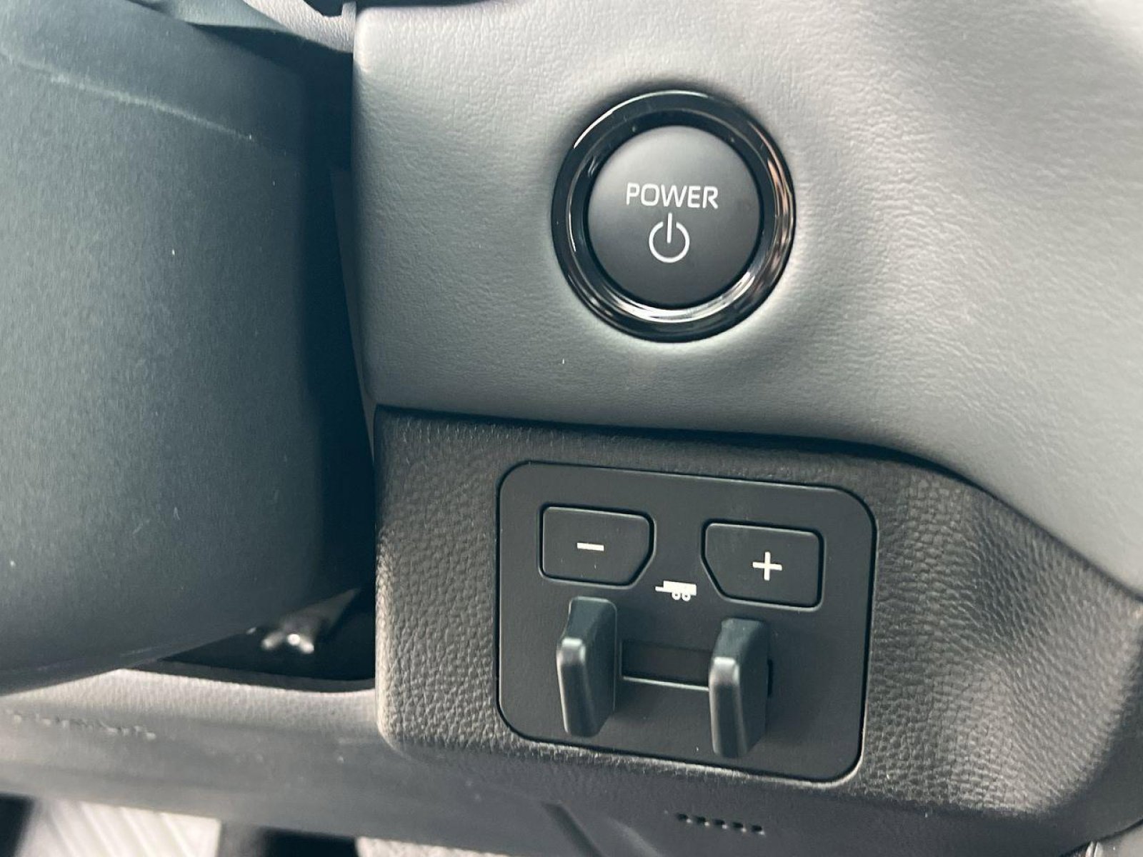 New 2025 Toyota Tundra Platinum image 27