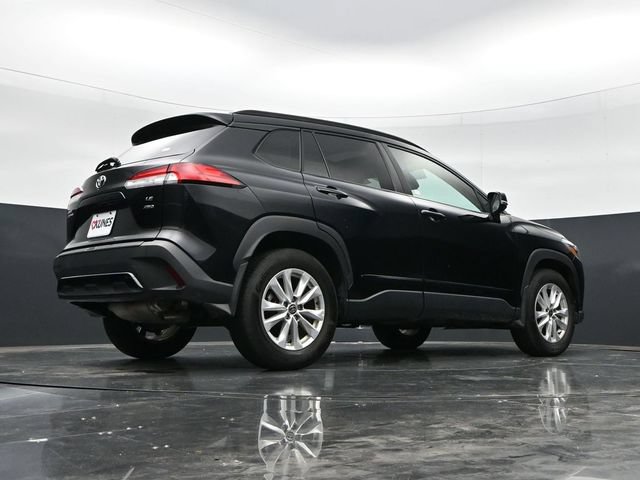 Used 2023 Toyota Corolla Cross LE w/ Moonroof Package AWD/4WD image 38