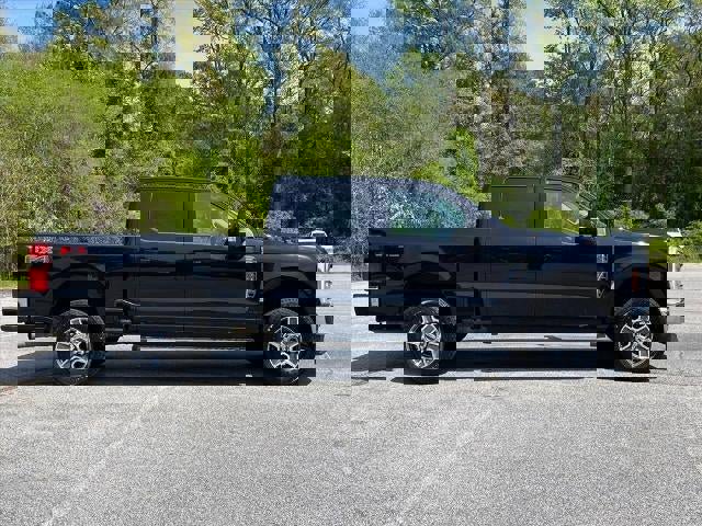 Used 2023 Ford F250 Lariat w/ FX4 Off-Road Package image 2