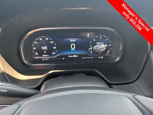 Used 2024 Chevrolet Tahoe Z71 w/ Luxury Package AWD/4WD image 21