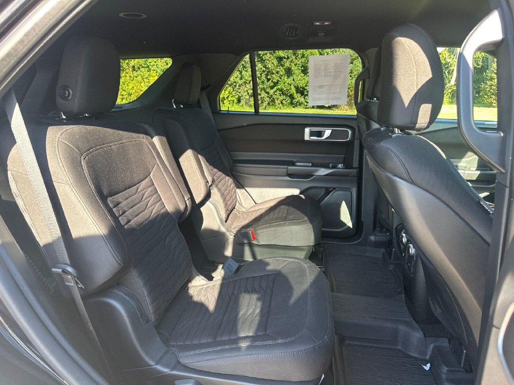 Used 2020 Ford Explorer XLT w/ Comfort Package AWD/4WD image 20