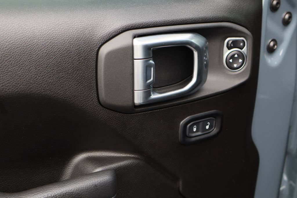 Used 2024 Jeep Wrangler Unlimited Sport AWD/4WD image 20