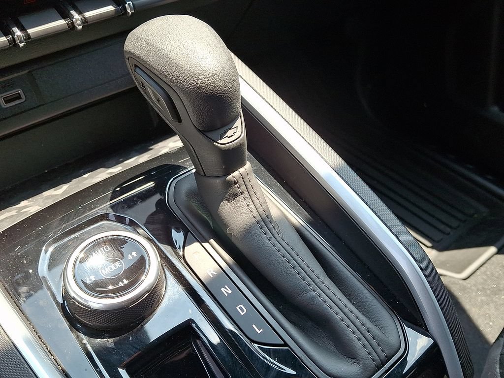 Used 2024 Chevrolet Colorado Trail Boss AWD/4WD image 14