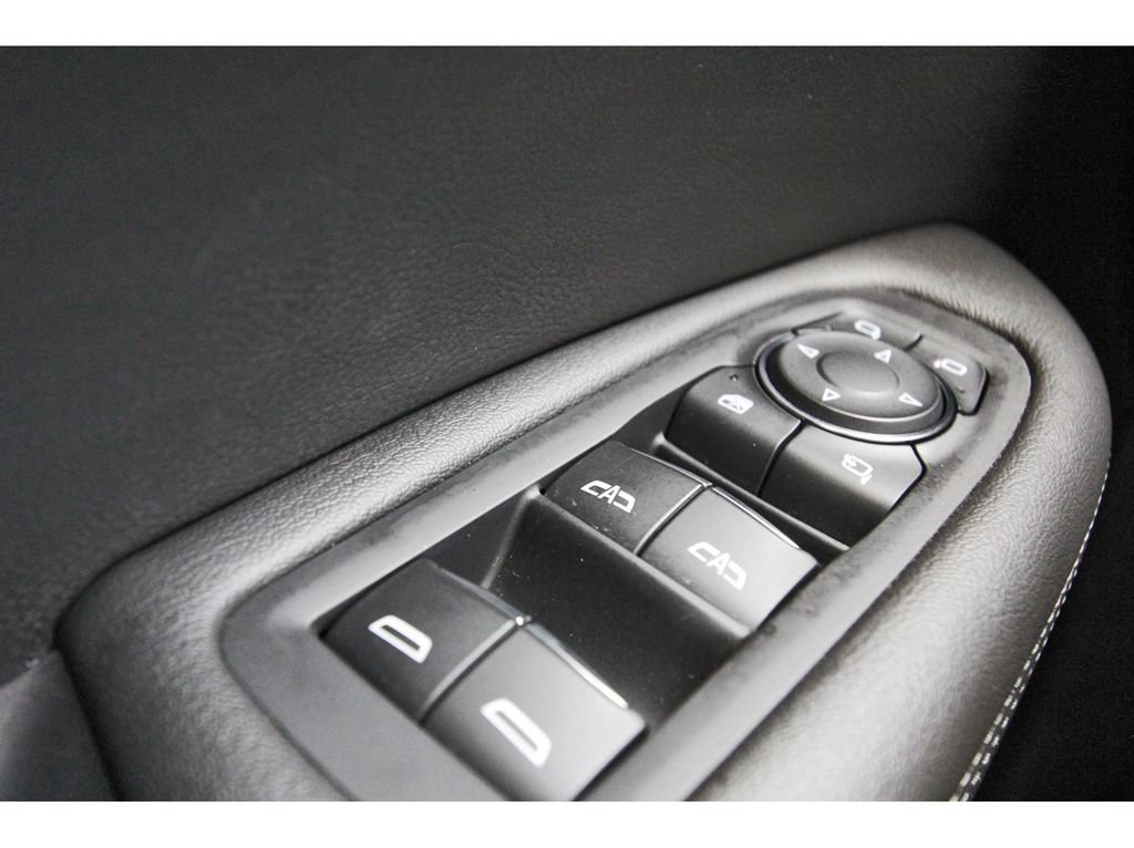 Certified 2024 Cadillac XT6 Sport w/ Technology Package AWD/4WD image 20