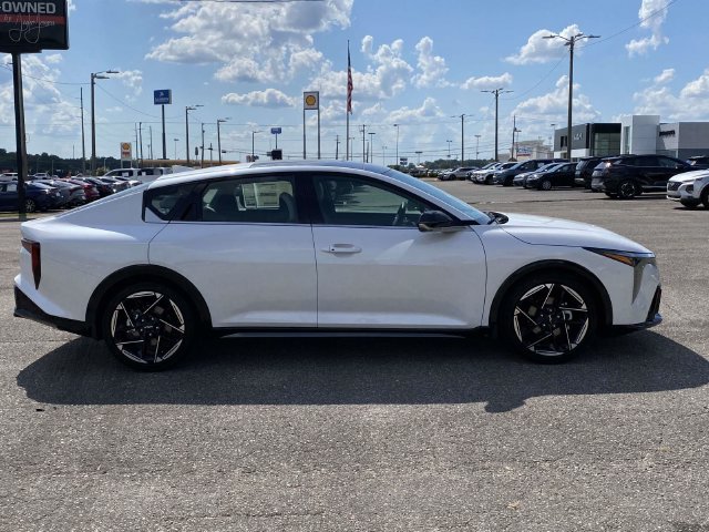 New 2026 Kia K4 EX w/ GT-Line Premium Package FWD image 2