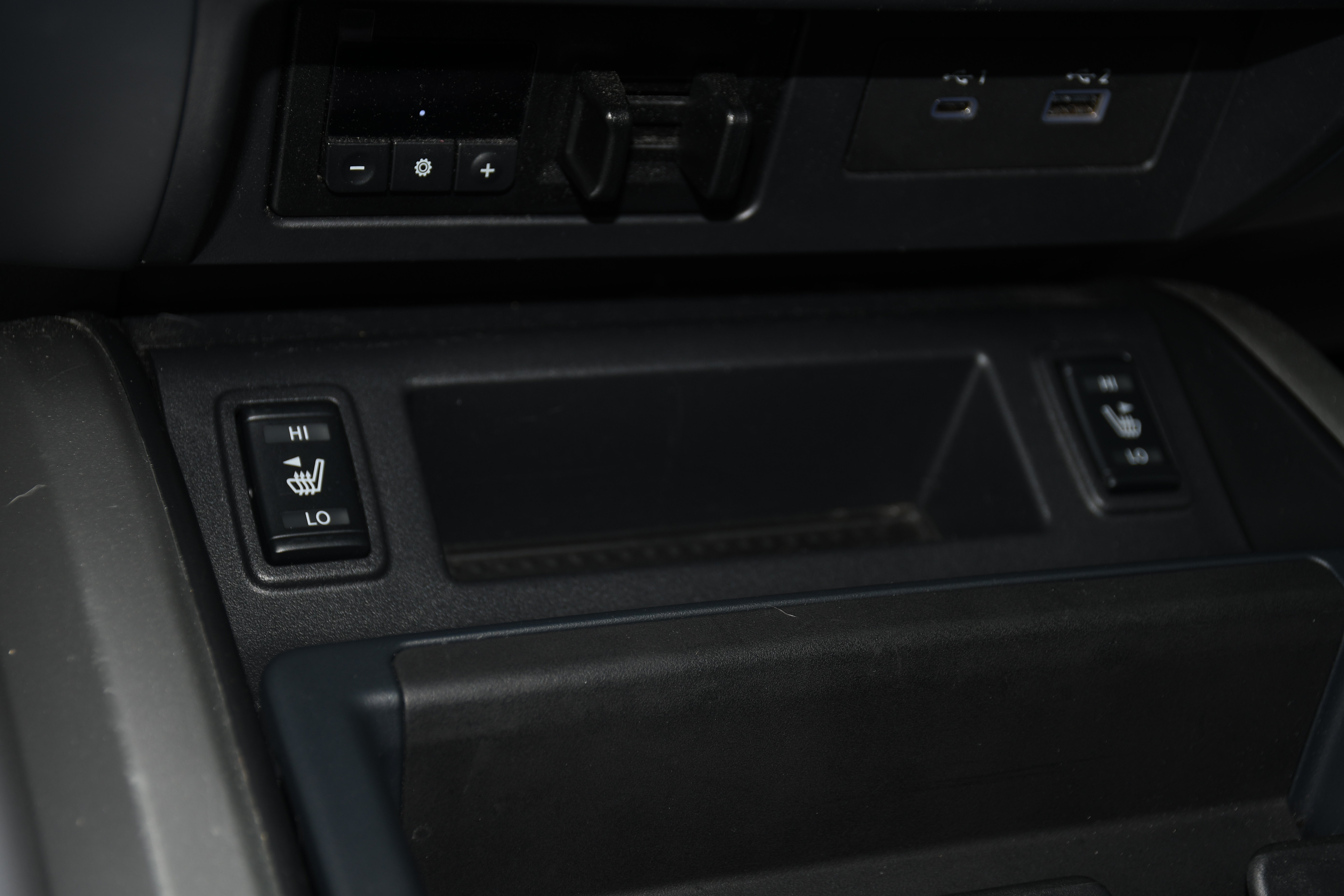 Used 2023 Nissan Titan SV w/ SV Convenience Package RWD image 14