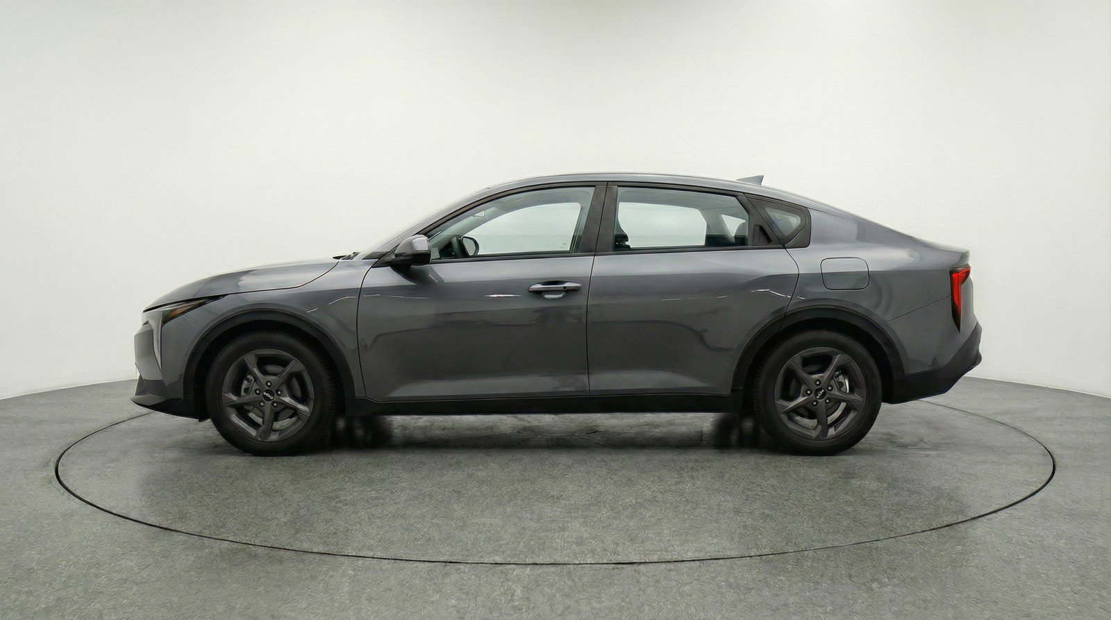 Used 2025 Kia K4 LXS image 5