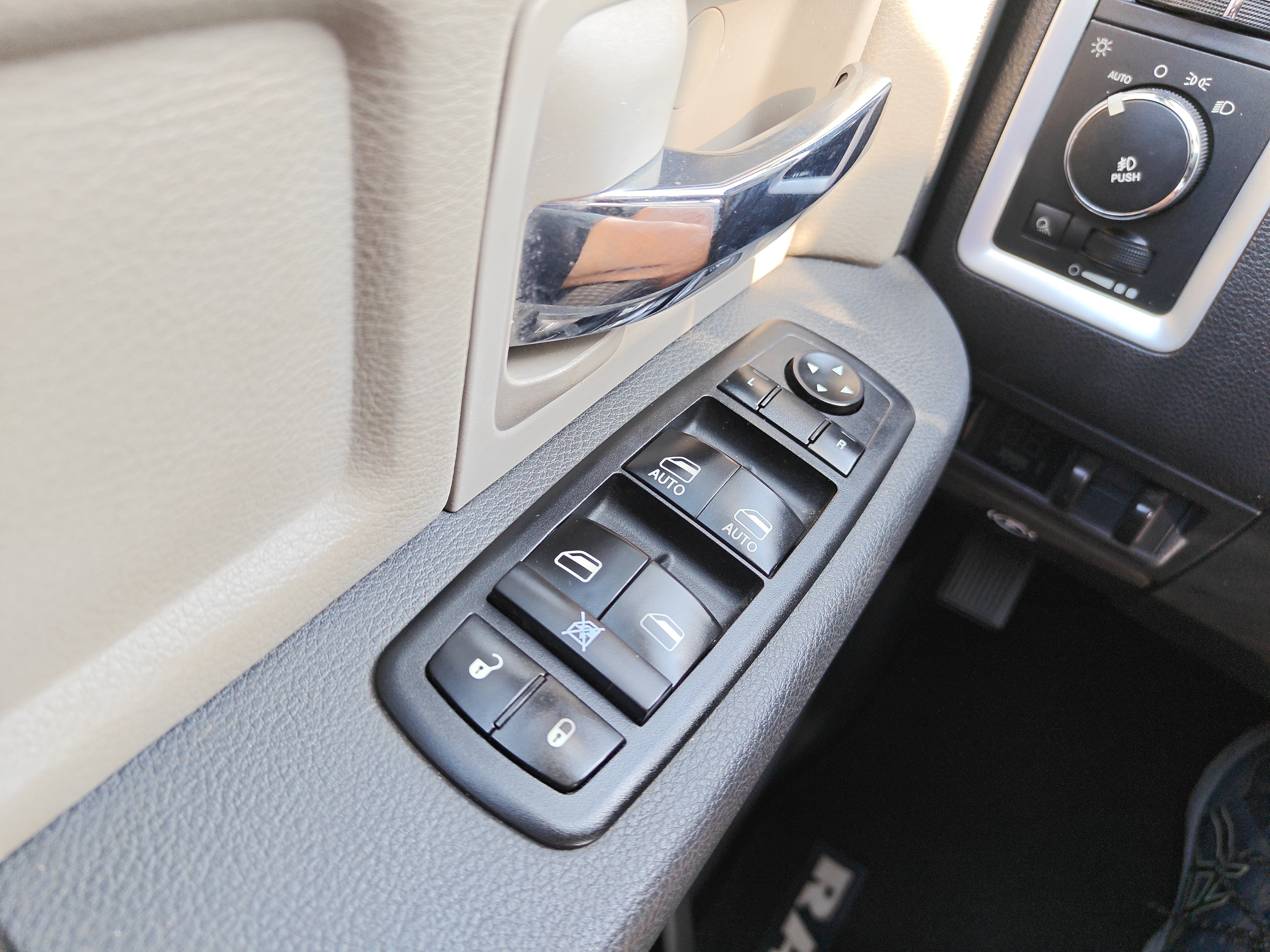 Used 2012 RAM 1500 Big Horn w/ Luxury Group AWD/4WD image 24