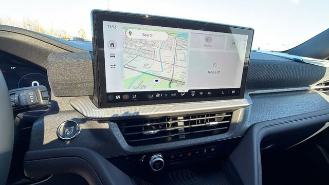 New 2026 Ford Explorer Platinum image 25