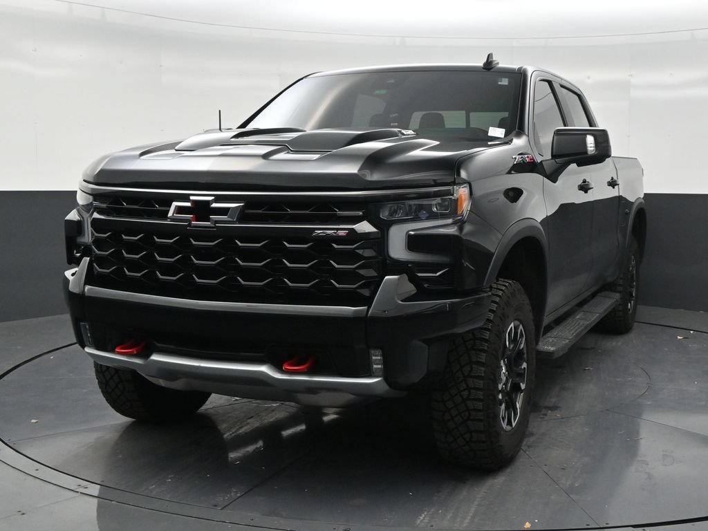 Used 2024 Chevrolet Silverado 1500 ZR2 w/ Technology Package AWD/4WD image 8