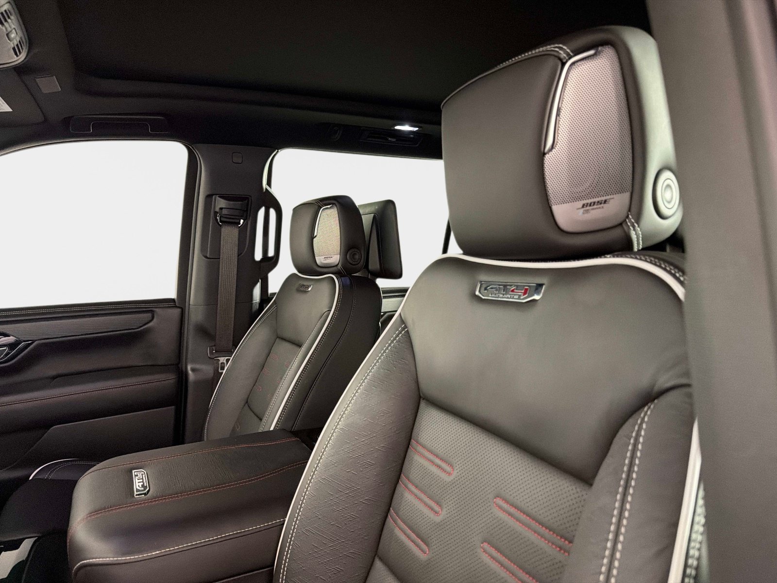 Used 2026 GMC Yukon XL AT4 Ultimate AWD/4WD image 42