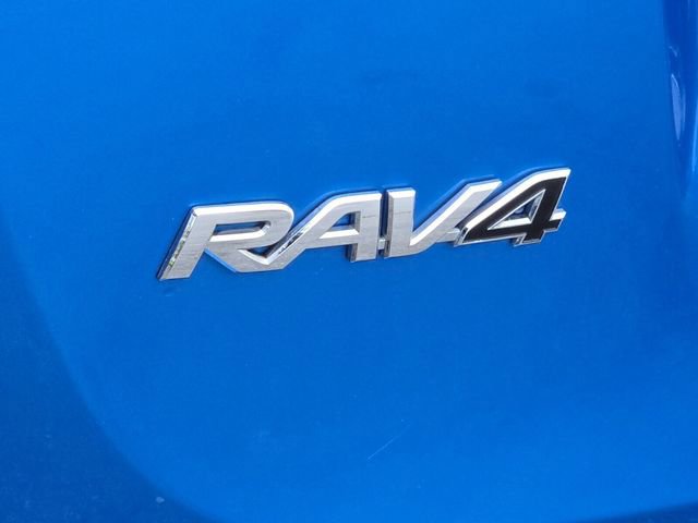 Used 2018 Toyota RAV4 XLE FWD image 10