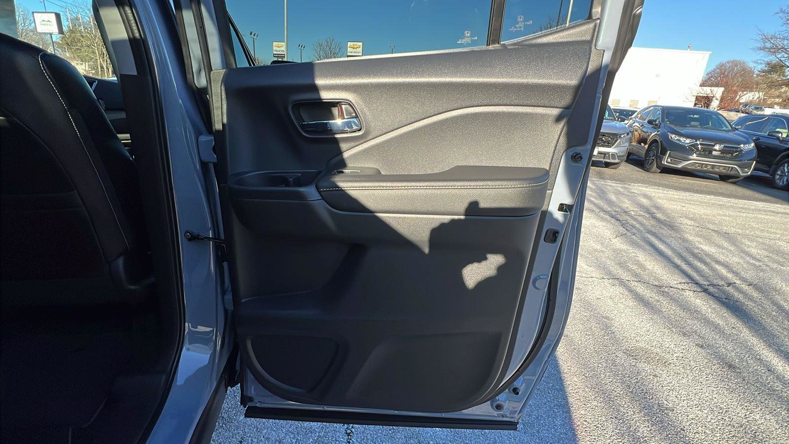 New 2026 Honda Ridgeline RTL image 14