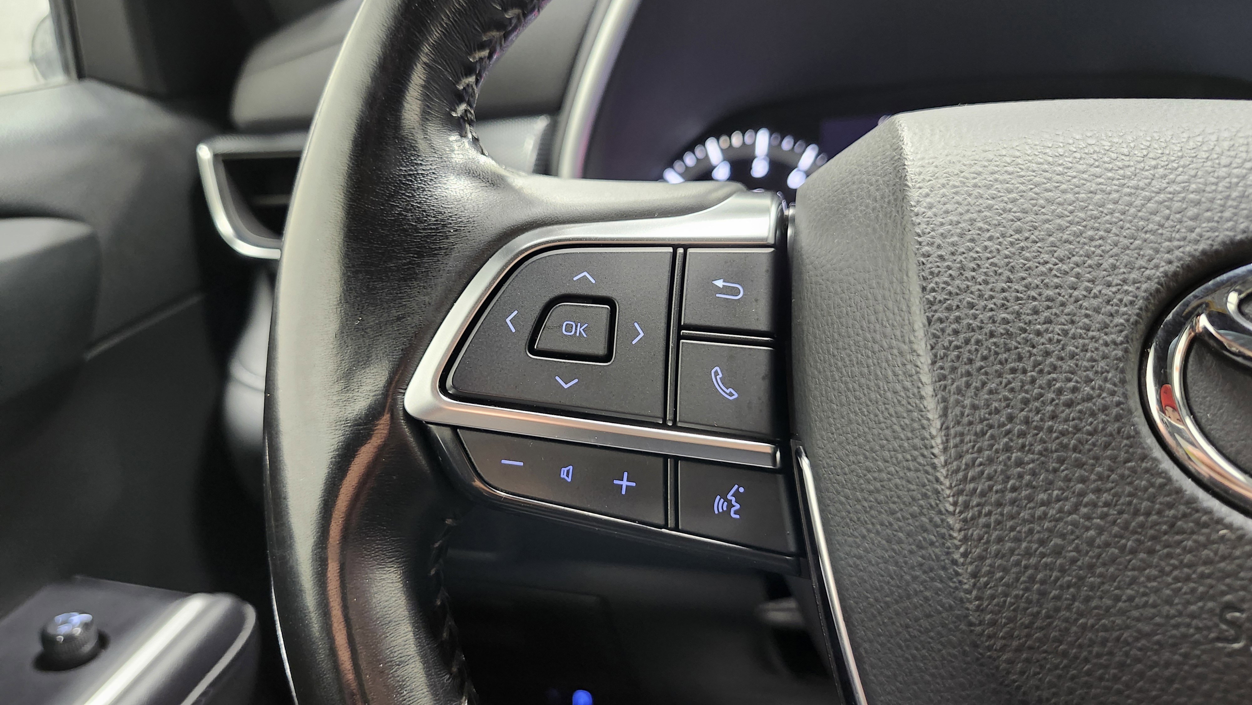 Used 2021 Toyota Highlander XSE image 39