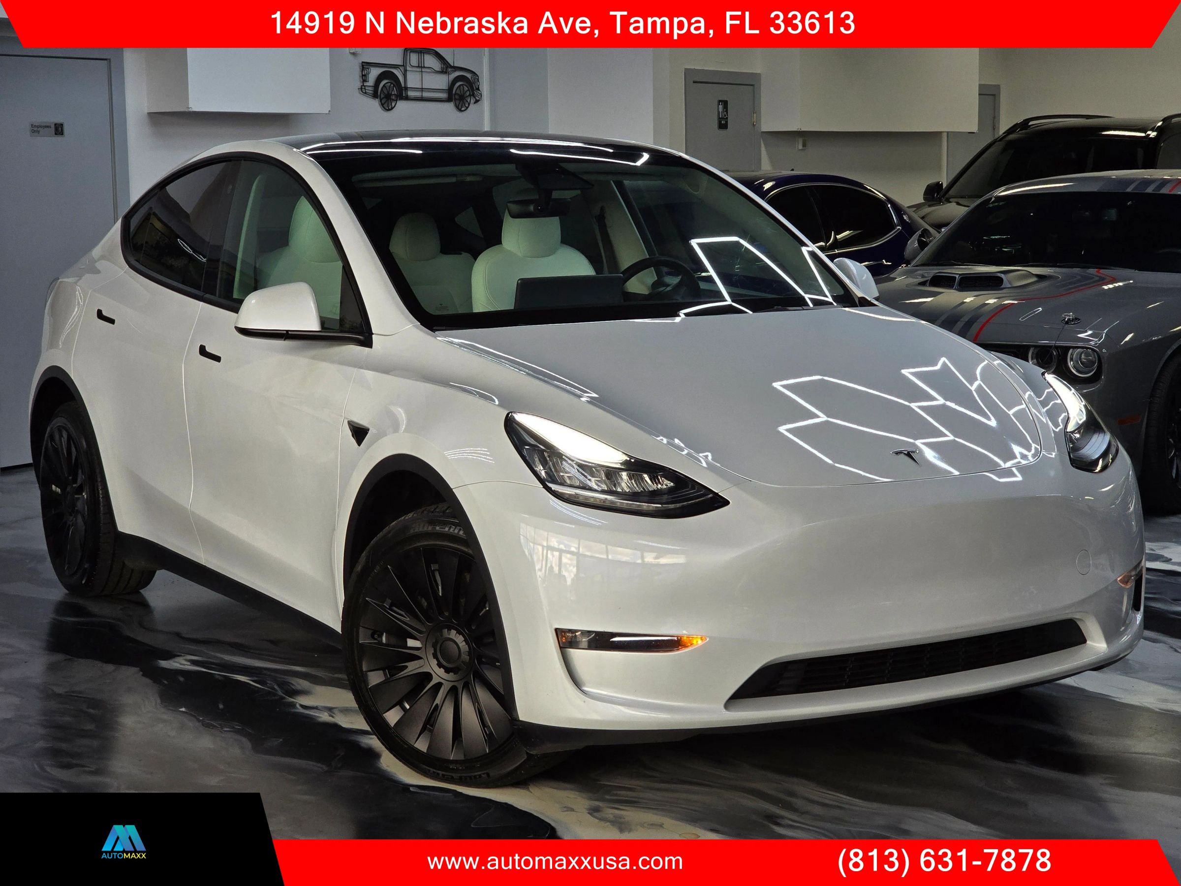 Used 2023 Tesla Model Y Long Range AWD/4WD image 2