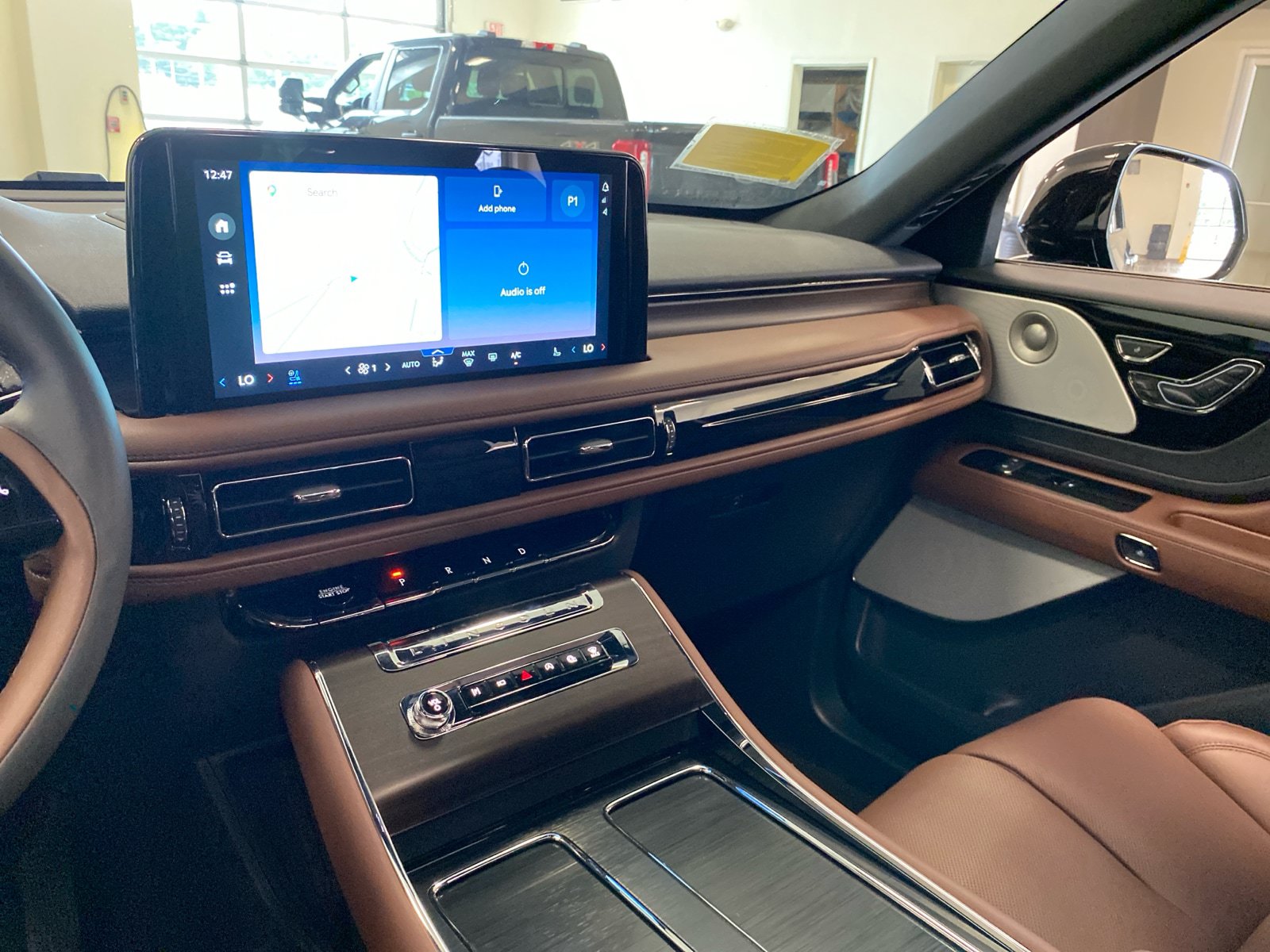 New 2026 Lincoln Aviator Reserve AWD/4WD image 13