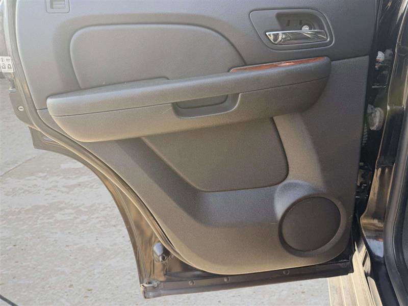 Used 2010 GMC Yukon SLT w/ Regional Value Package image 28