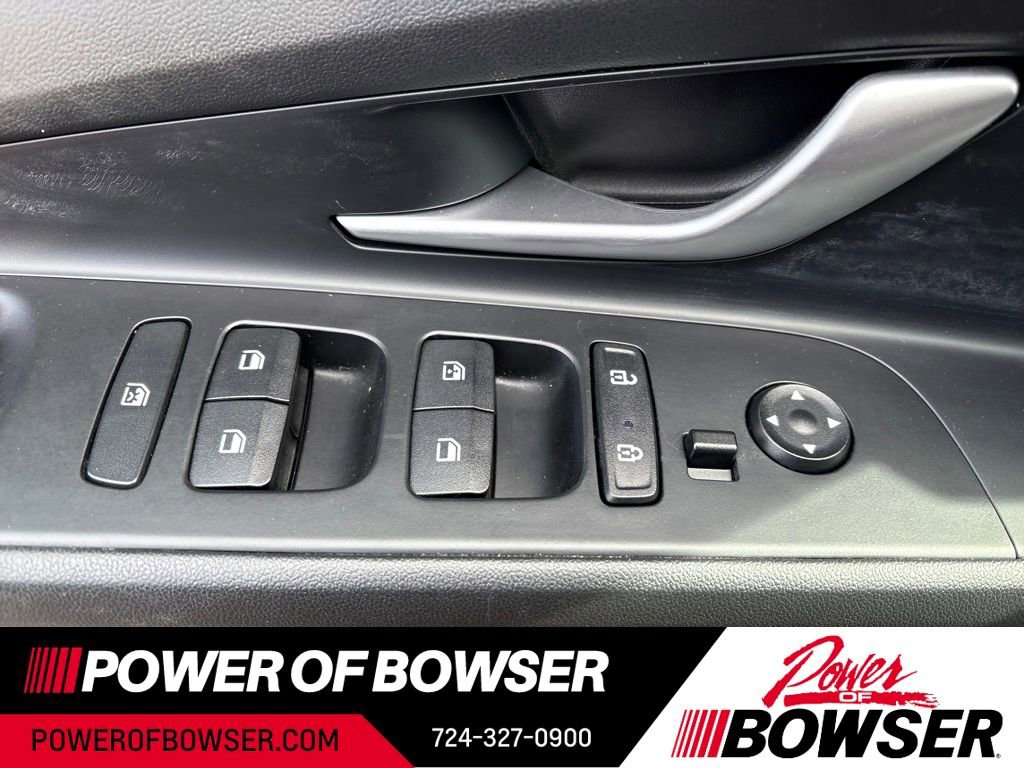 Used 2023 Hyundai Elantra SEL w/ Cargo Package image 12