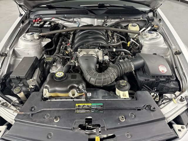 Used 2005 Ford Mustang GT RWD image 25