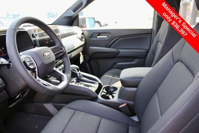 Used 2024 Chevrolet Colorado LT w/ LT Convenience Package AWD/4WD image 15