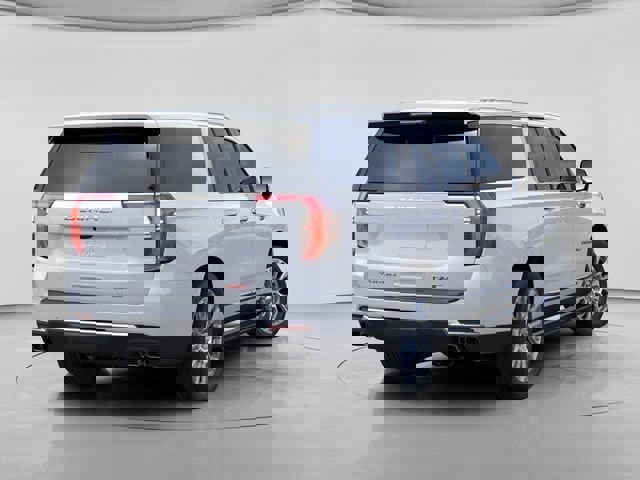 New 2026 GMC Yukon XL Denali w/ Sun & Power Step Package image 4