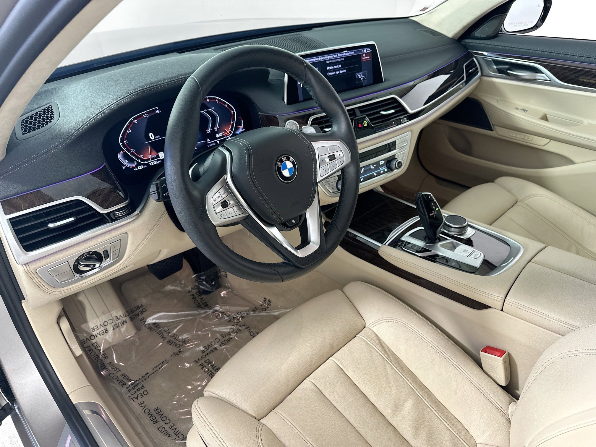 Used 2022 BMW 740i w/ Interior Design Package image 9