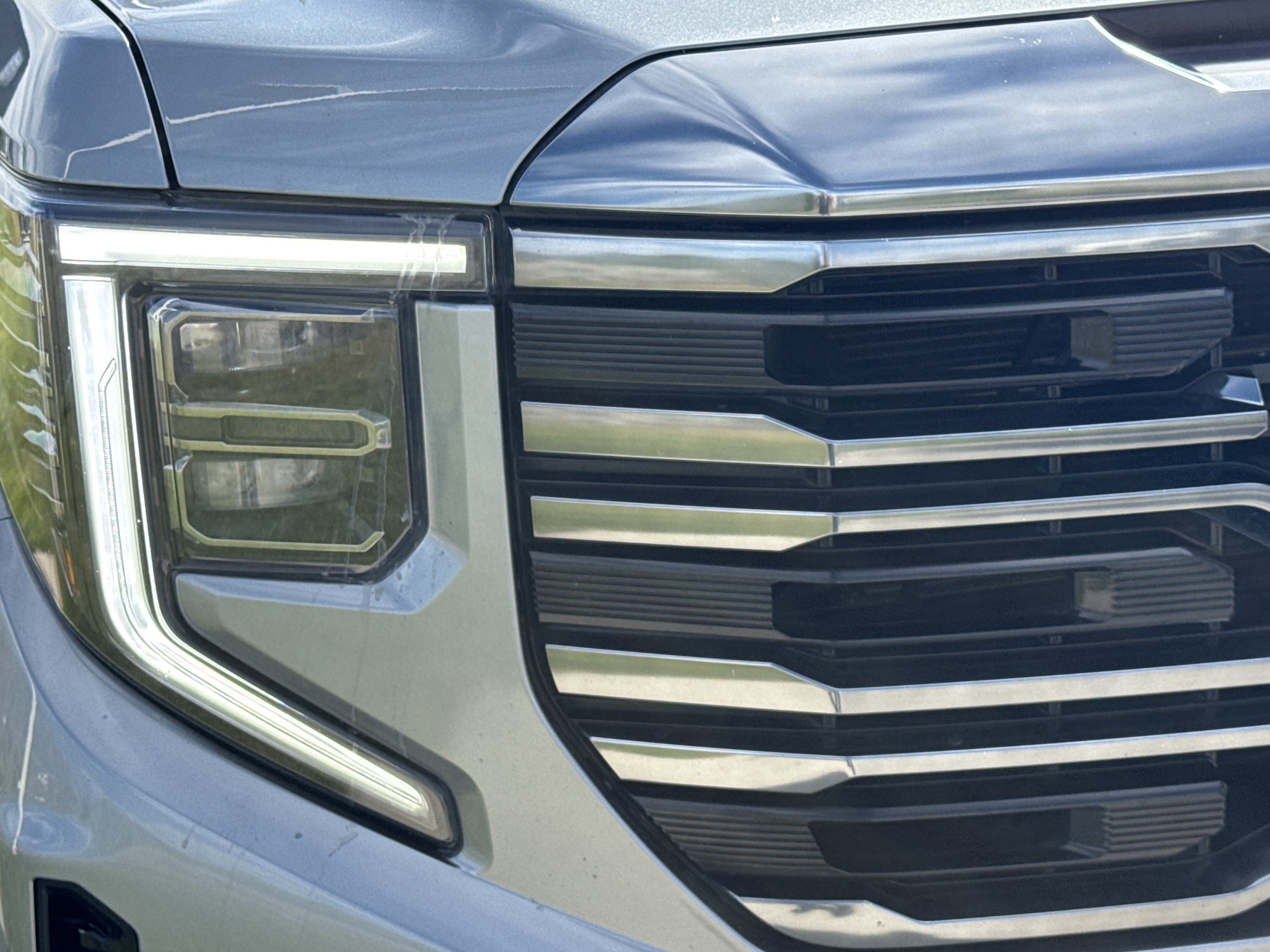Used 2024 GMC Sierra 1500 AT4 w/ Technology Package AWD/4WD image 15