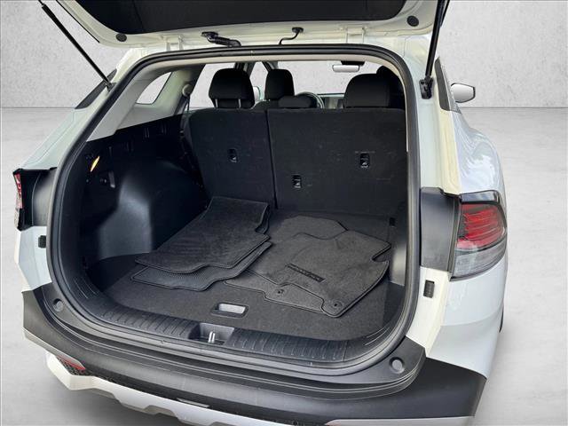 Used 2024 Kia Sportage LX AWD/4WD image 8