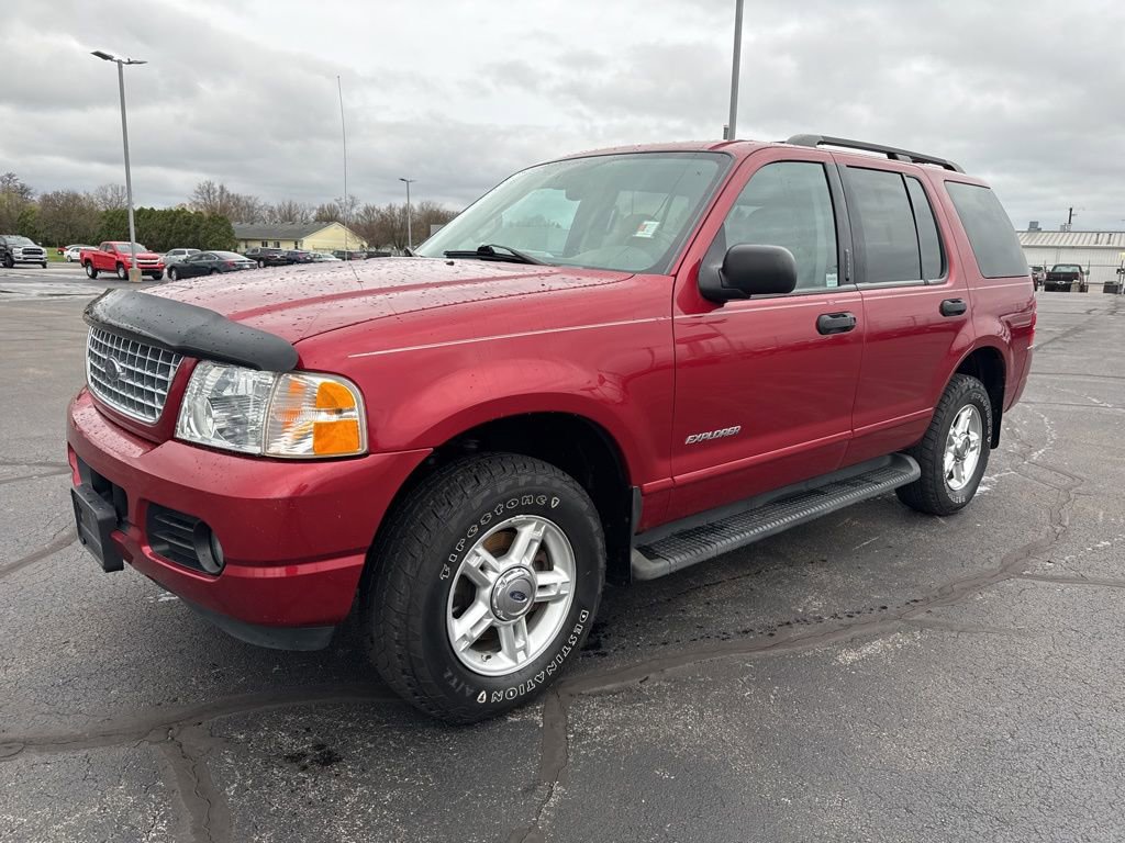 Used 2004 Ford Explorer XLT AWD/4WD image 4