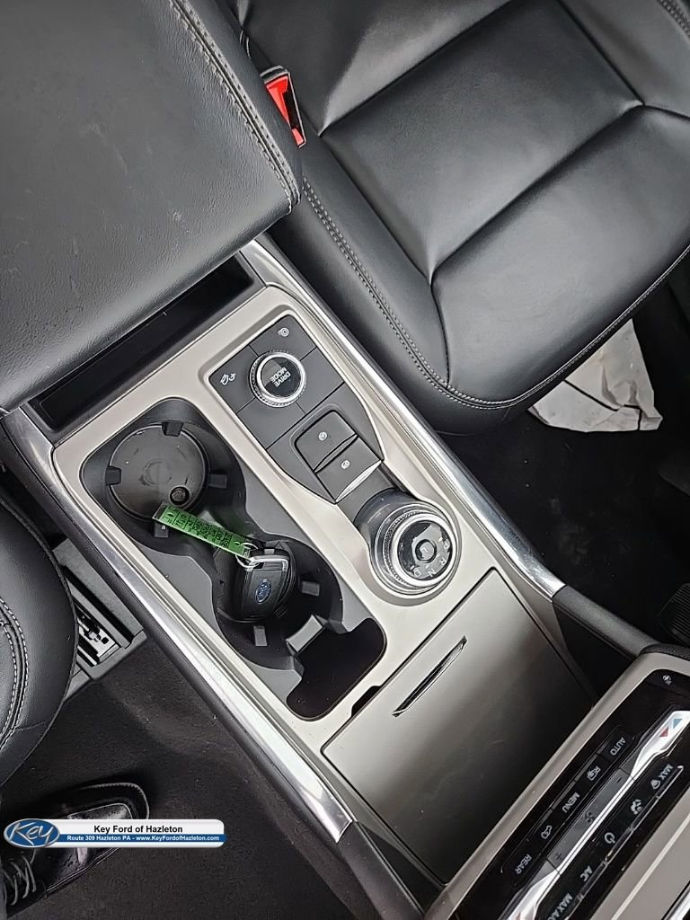 Used 2023 Ford Explorer XLT w/ Equipment Group 202A image 32