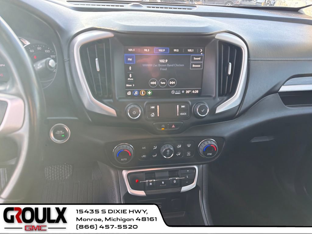 Used 2022 GMC Terrain SLT w/ Tech Package image 19
