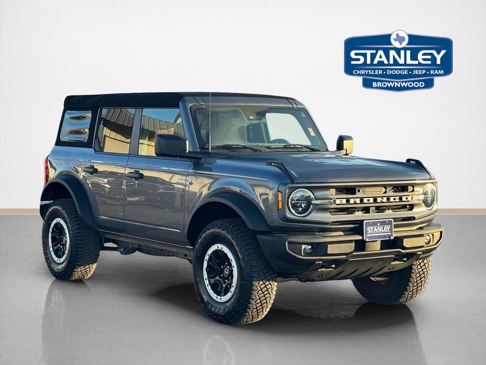 Used 2023 Ford Bronco Big Bend w/ Sasquatch Package image 1