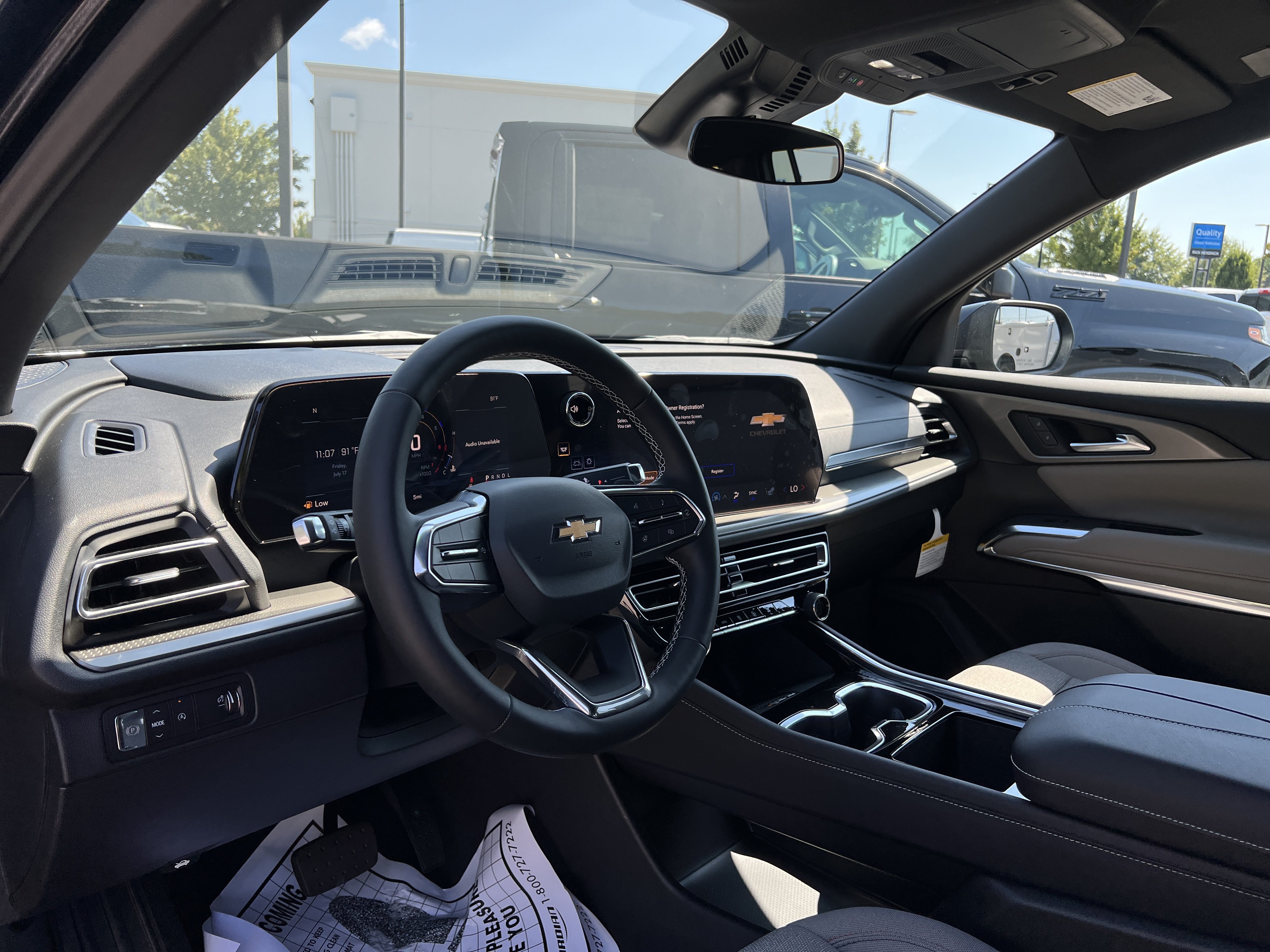 New 2026 Chevrolet Traverse LT w/ Sun and Wheel Package FWD image 17