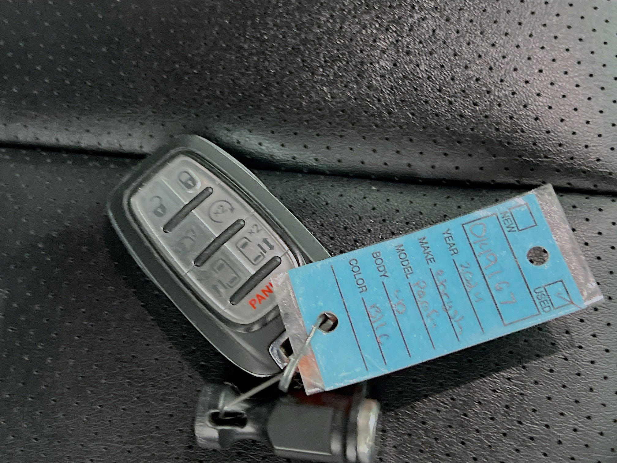 Used 2024 Chrysler Pacifica Touring-L image 36