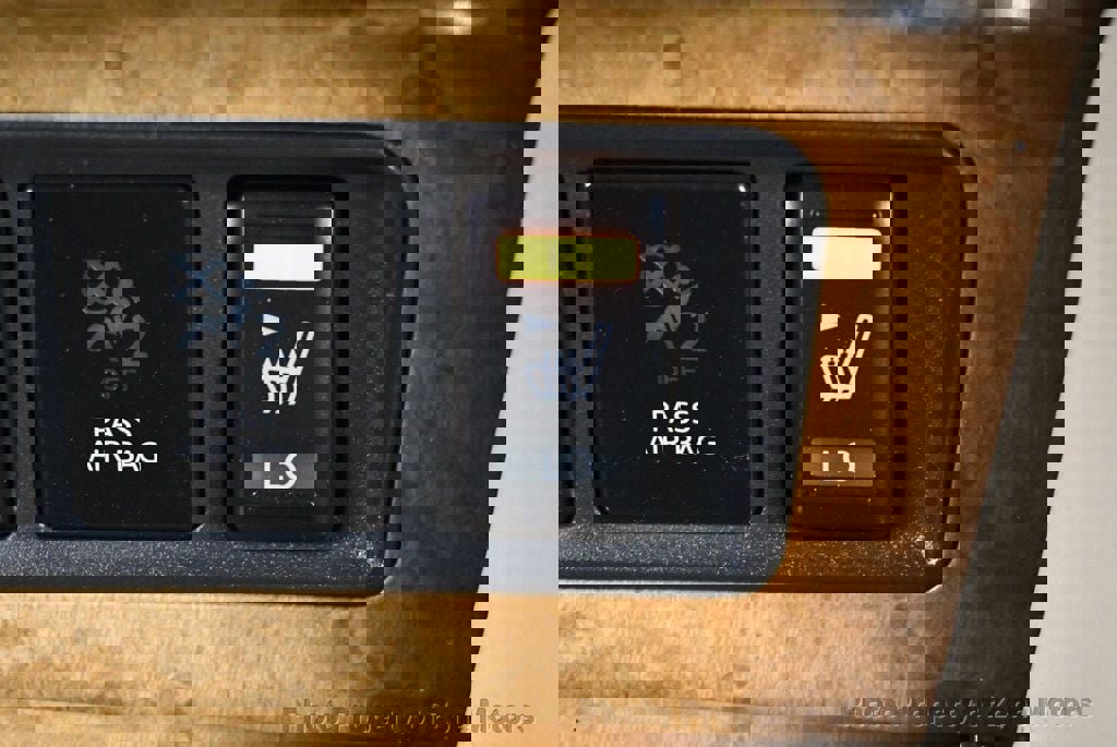 Used 2011 INFINITI QX56 4WD w/ Theater Pkg image 48