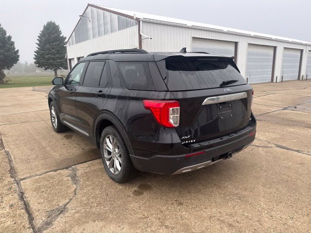 Used 2020 Ford Explorer XLT w/ Equipment Group 202A AWD/4WD image 10