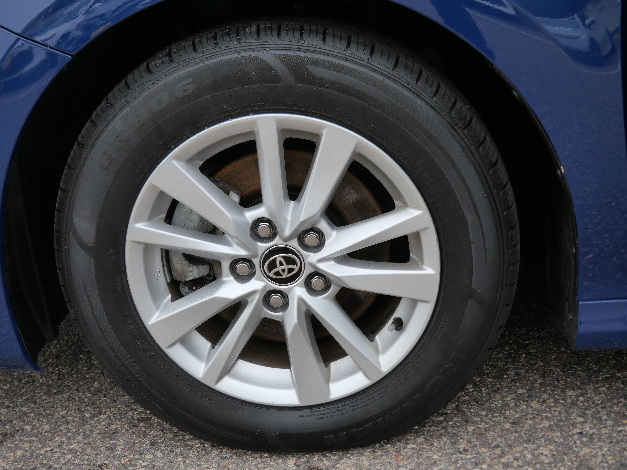 Certified 2025 Toyota Camry LE FWD image 16