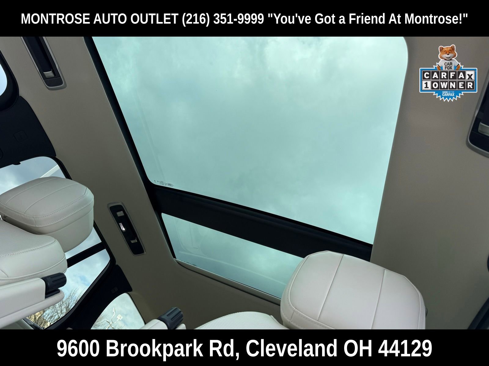 Used 2025 Land Rover Range Rover SE image 40