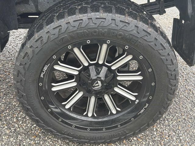 Used 2023 Nissan Titan PRO-4X w/ Pro-4x Convenience Package image 17