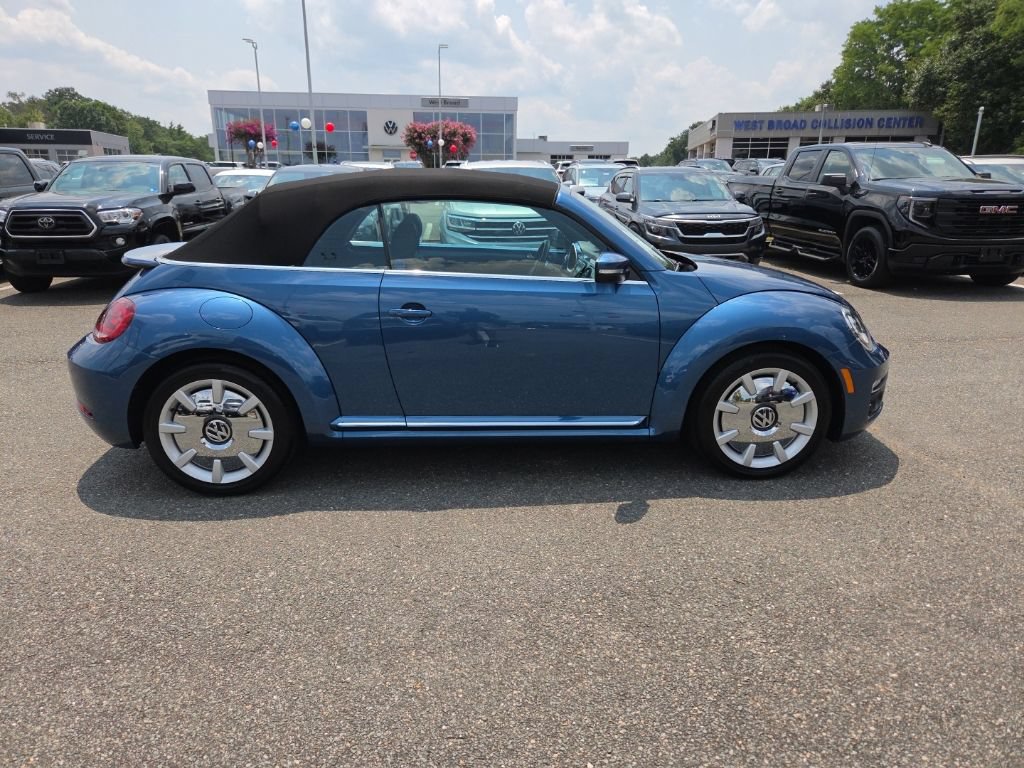 Used 2018 Volkswagen Beetle 2.0T SE FWD image 5