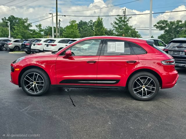 Used 2022 Porsche Macan AWD/4WD image 13