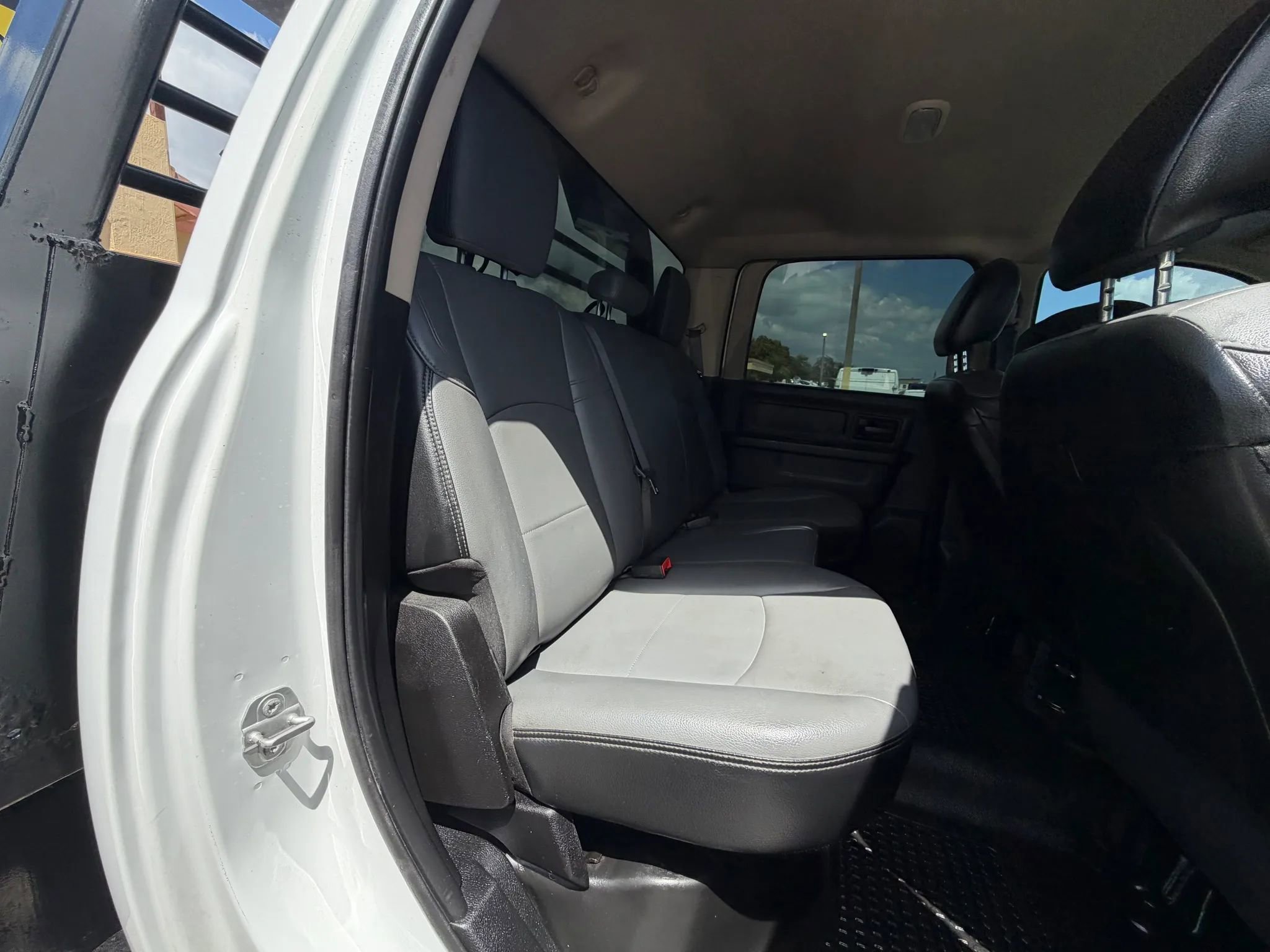 Used 2020 RAM 4500 Tradesman w/ Chrome Appearance Group AWD/4WD image 18