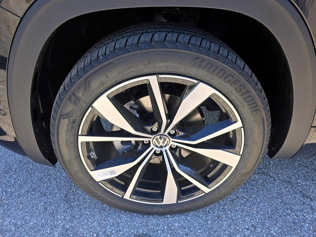 New 2026 Volkswagen Atlas SEL Premium R-Line image 10