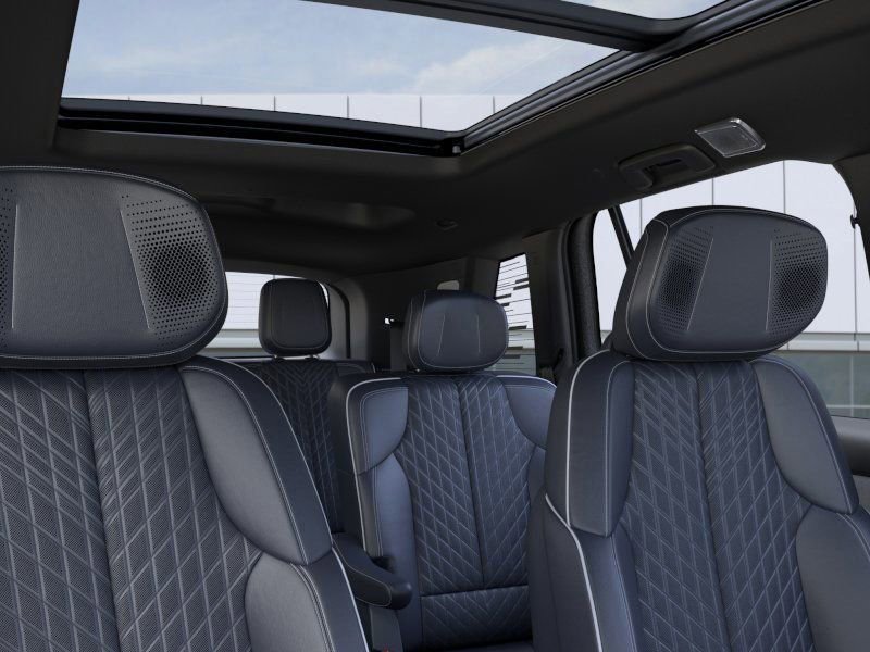 New 2026 Cadillac Vistiq Premium Luxury image 24