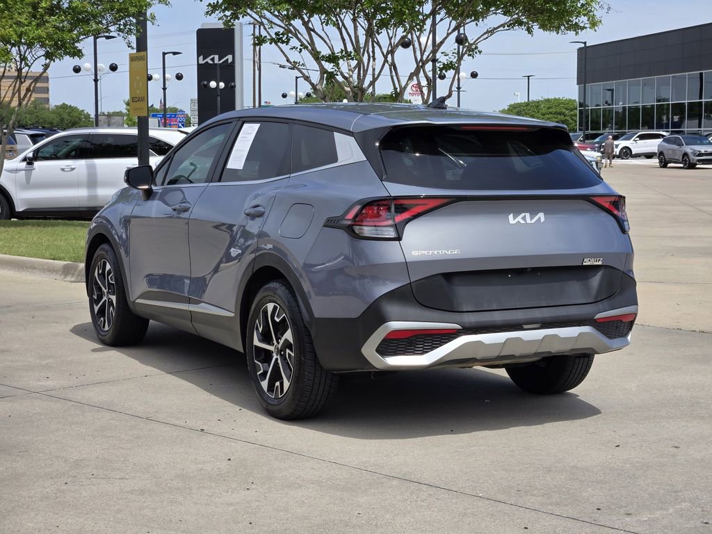 Certified 2023 Kia Sportage EX FWD image 3