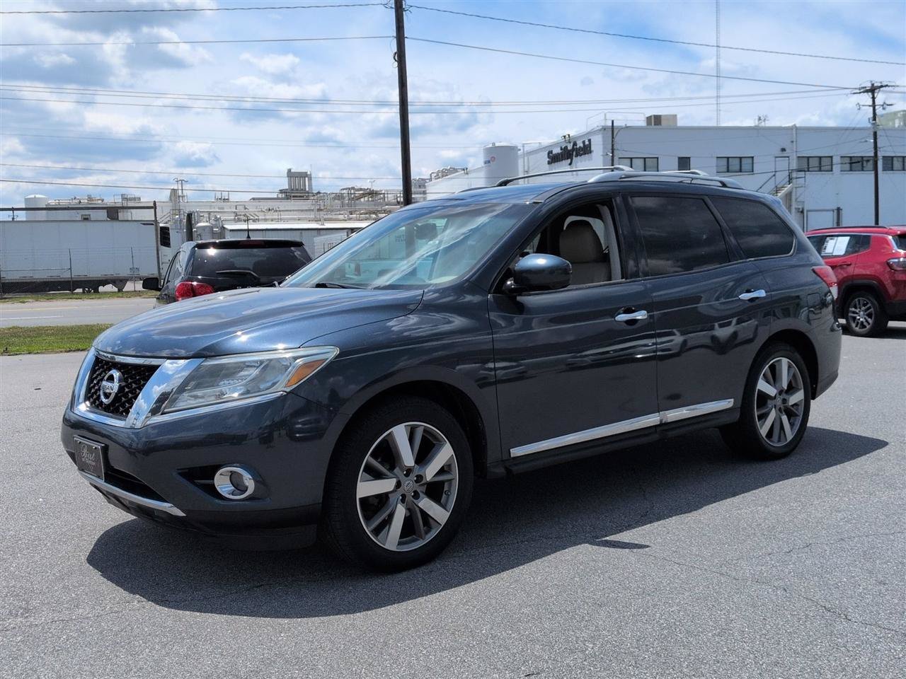 Used 2016 Nissan Pathfinder Platinum FWD image 7