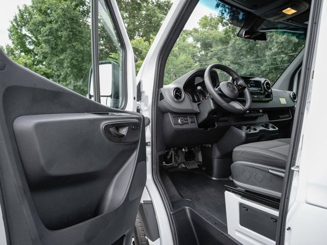 Certified 2025 Mercedes-Benz Sprinter 2500 image 21