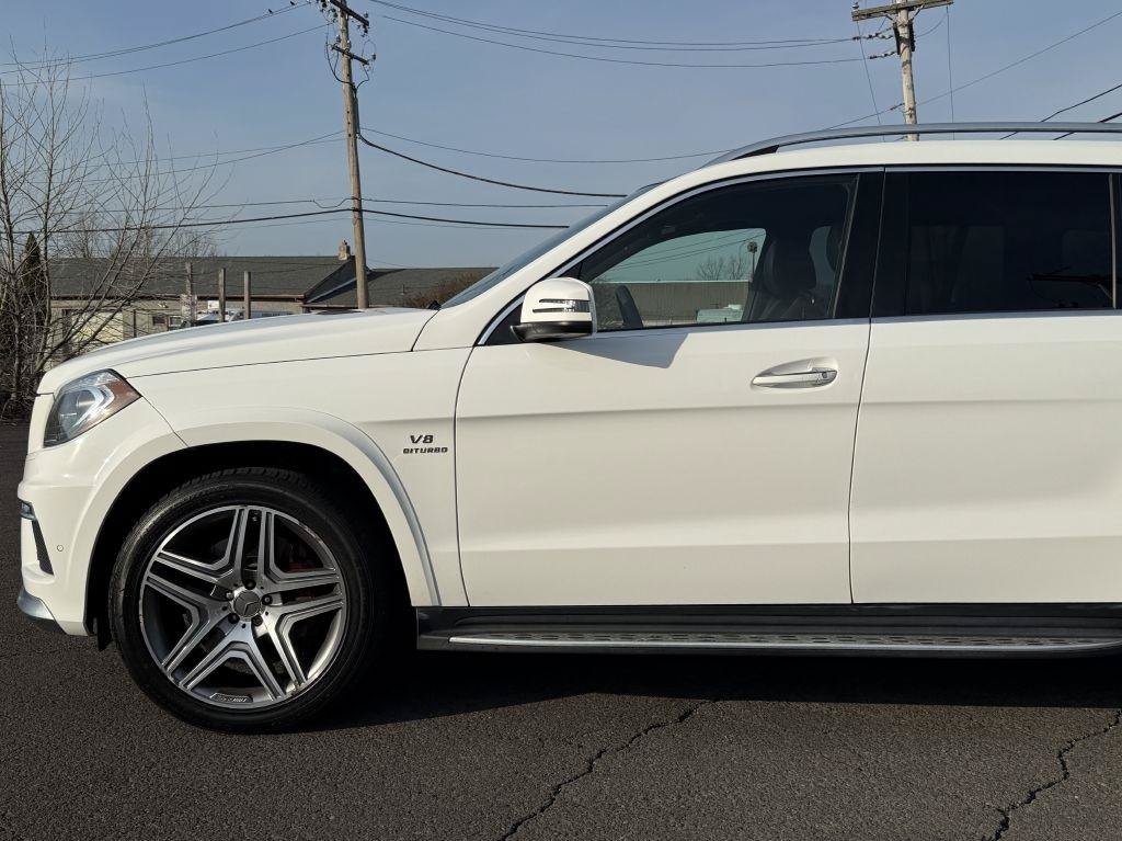 Used 2015 Mercedes-Benz GL 63 AMG 4MATIC image 5